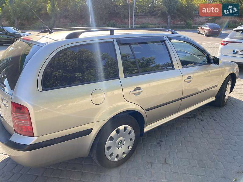 Универсал Skoda Octavia 2006 в Коростене