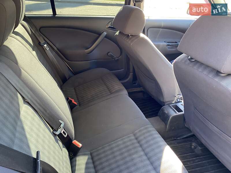 Универсал Skoda Octavia 2006 в Коростене