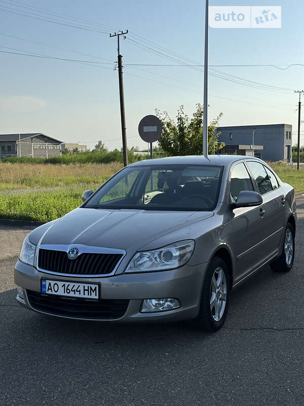 Лифтбек Skoda Octavia 2011 в Виноградове фото 2 Лифтбек Skoda Octavia 2011 в Виноградове