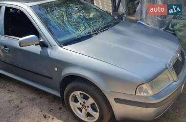 Лифтбек Skoda Octavia 2003 в 