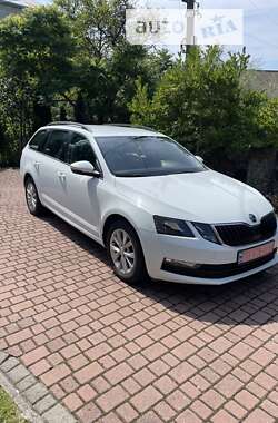 Универсал Skoda Octavia 2019 в Львове