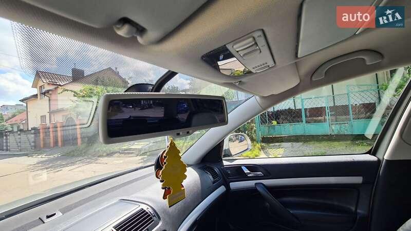 Універсал Skoda Octavia 2012 в Острозі