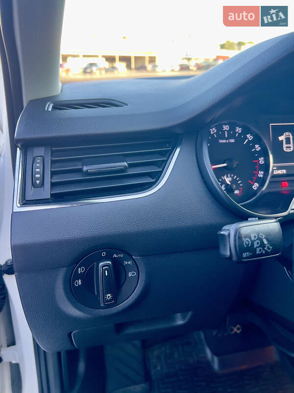 Універсал Skoda Octavia 2014 в Ужгороді фото 18 Універсал Skoda Octavia 2014 в Ужгороді