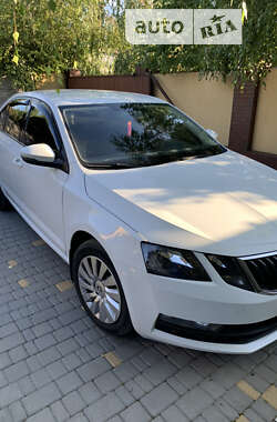 Лифтбек Skoda Octavia 2017 в Днепре