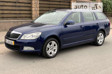 Універсал Skoda Octavia 2009 в Житомирі