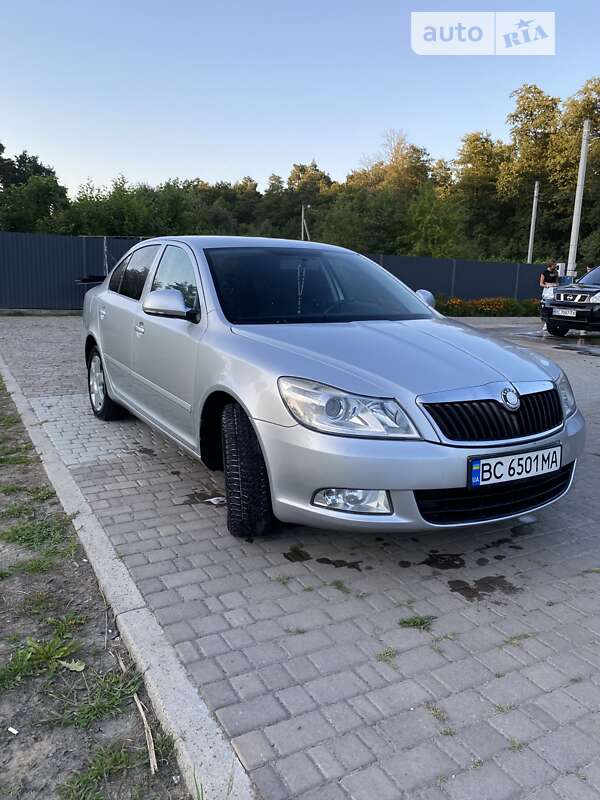 Лифтбек Skoda Octavia 2009 в Яворове