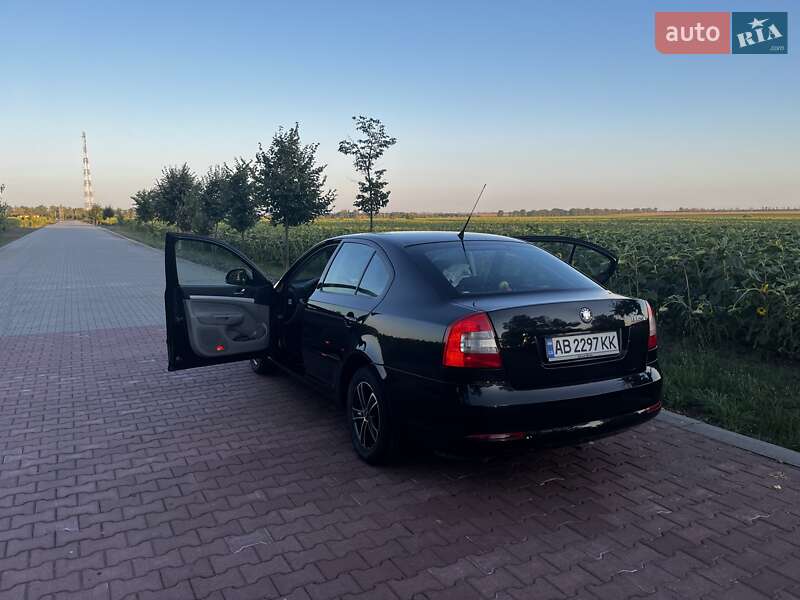 Лифтбек Skoda Octavia 2009 в Липовце