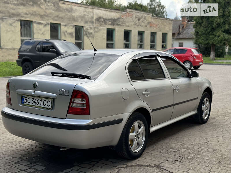 Лифтбек Skoda Octavia 2006 в Самборе