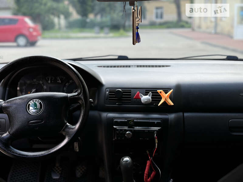 Лифтбек Skoda Octavia 2006 в Самборе