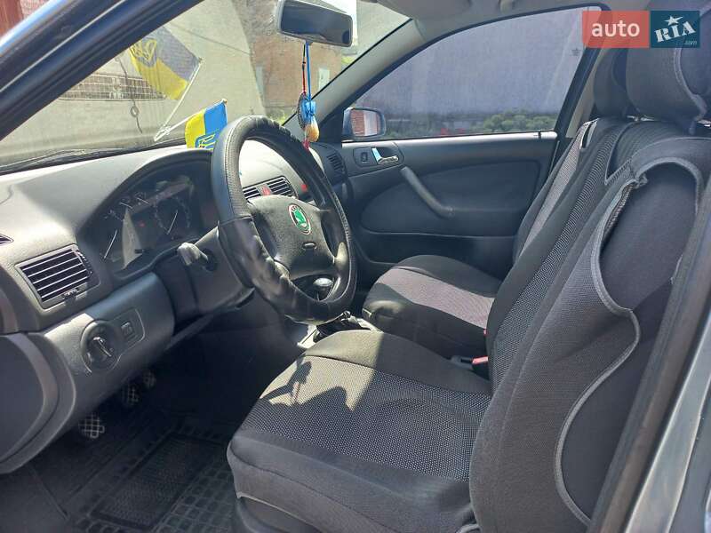 Универсал Skoda Octavia 2004 в Звягеле