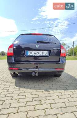 Универсал Skoda Octavia 2012 в Стрые