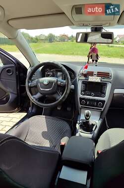 Универсал Skoda Octavia 2012 в Стрые