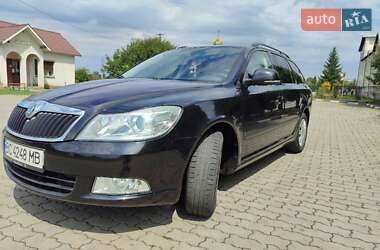 Универсал Skoda Octavia 2012 в Стрые