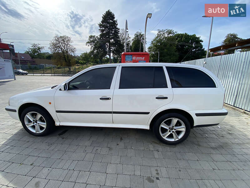 Универсал Skoda Octavia 2000 в Ужгороде