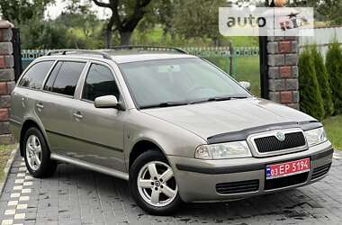 Универсал Skoda Octavia 2010 в Луцке