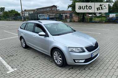 Универсал Skoda Octavia 2013 в Ромнах