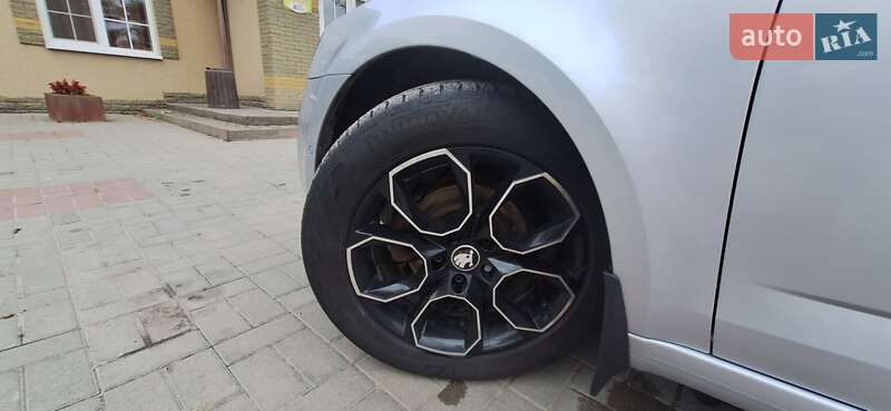 Лифтбек Skoda Octavia 2014 в 