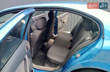 Лифтбек Skoda Octavia 2003 в 