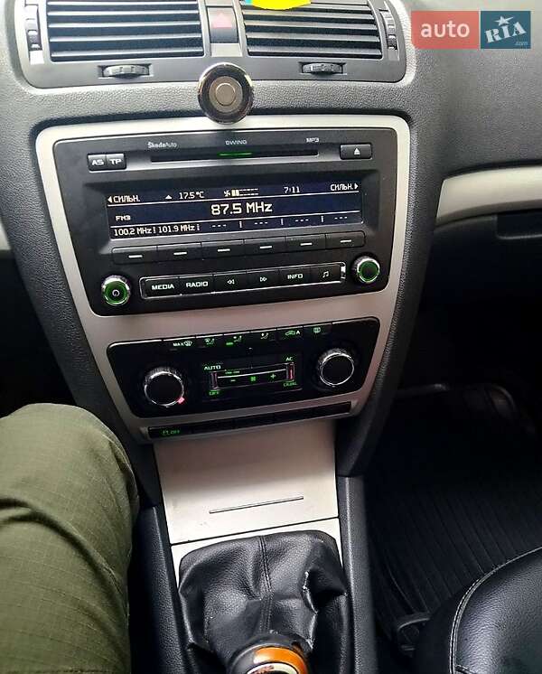 Универсал Skoda Octavia 2012 в Олевске