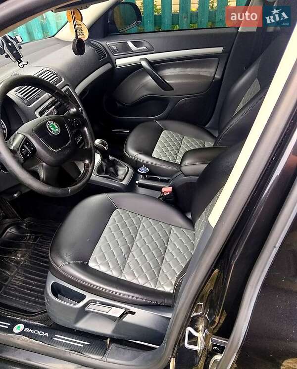 Универсал Skoda Octavia 2012 в Олевске