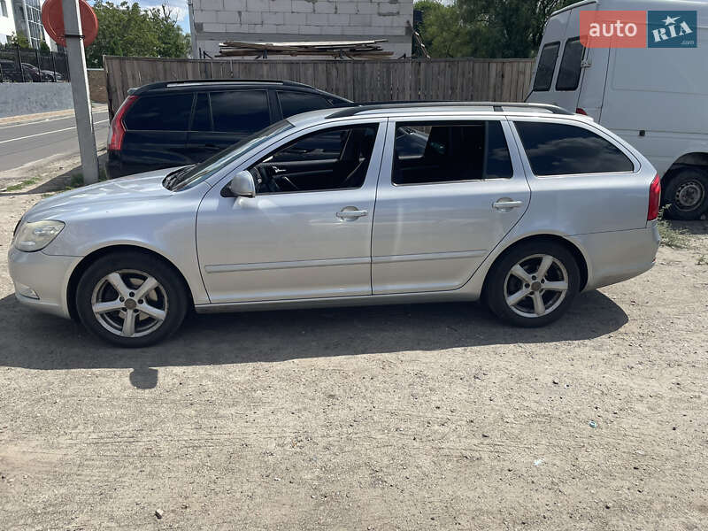 Универсал Skoda Octavia 2009 в Киеве фото 5 Универсал Skoda Octavia 2009 в Киеве