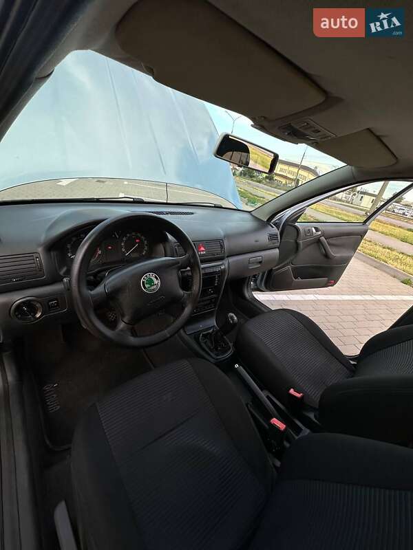 Ліфтбек Skoda Octavia 2004 в Білій Церкві