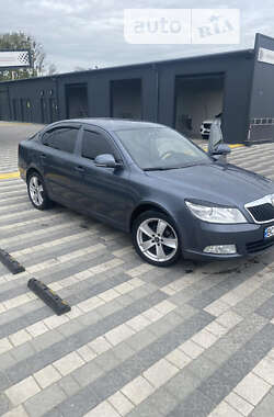 Лифтбек Skoda Octavia 2010 в Городке