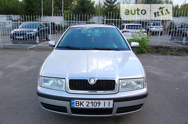 Универсал Skoda Octavia 2002 в Ровно