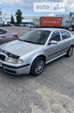 Лифтбек Skoda Octavia 2003 в Киеве