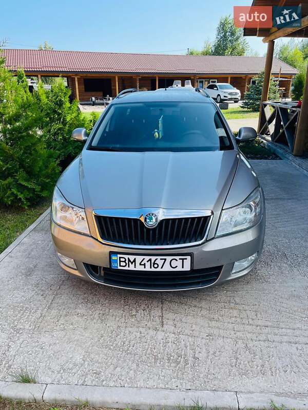 Універсал Skoda Octavia 2011 в Новгород-Сіверському