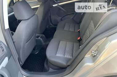 Лифтбек Skoda Octavia 2011 в 