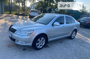 Ліфтбек Skoda Octavia 2009 в Новоселиці