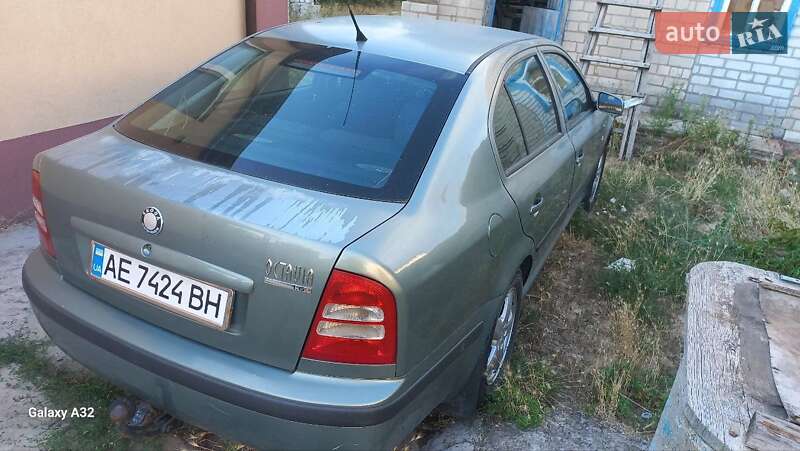Ліфтбек Skoda Octavia 2003 в Дніпрі
