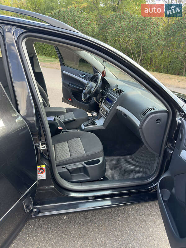 Универсал Skoda Octavia 2010 в Кривом Роге