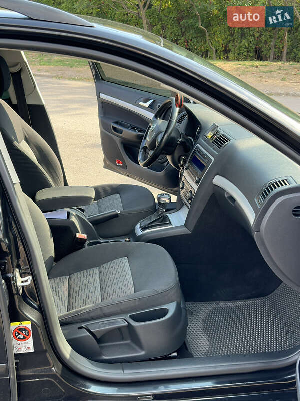 Универсал Skoda Octavia 2010 в Кривом Роге