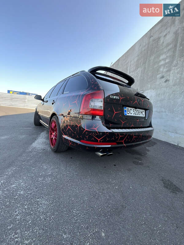 Универсал Skoda Octavia 2010 в Львове