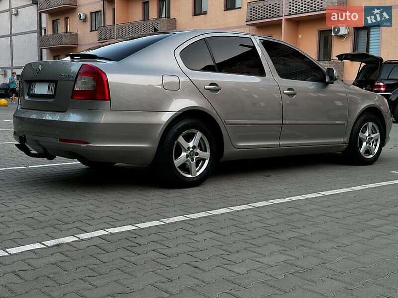 Лифтбек Skoda Octavia 2010 в Ужгороде