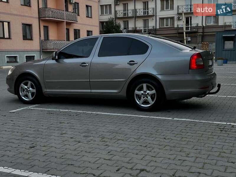 Лифтбек Skoda Octavia 2010 в Ужгороде