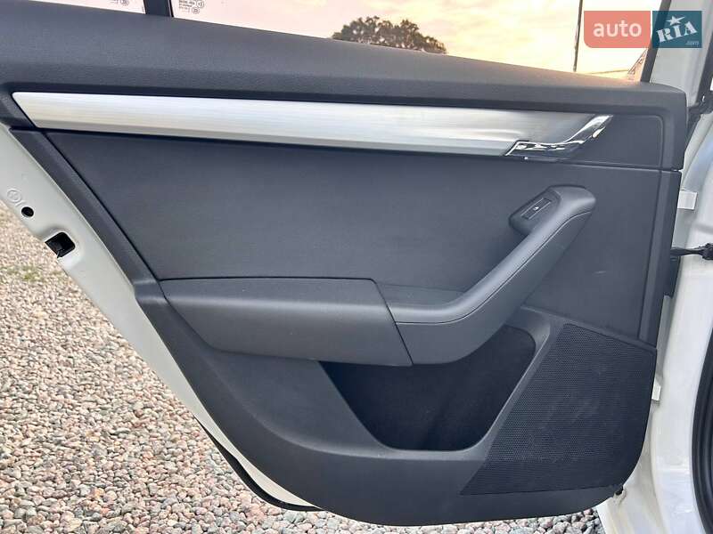 Лифтбек Skoda Octavia 2017 в Одессе