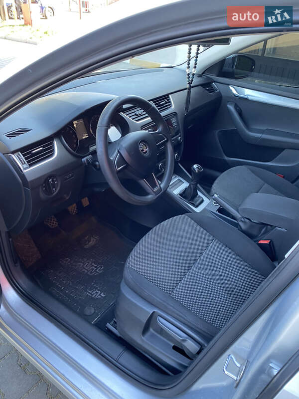 Лифтбек Skoda Octavia 2015 в Виннице