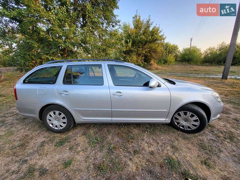 Универсал Skoda Octavia 2009 в Горишних Плавнях