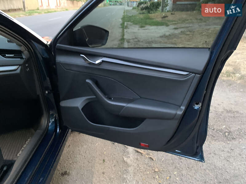 Лифтбек Skoda Octavia 2023 в Кобеляках фото 28 Лифтбек Skoda Octavia 2023 в Кобеляках