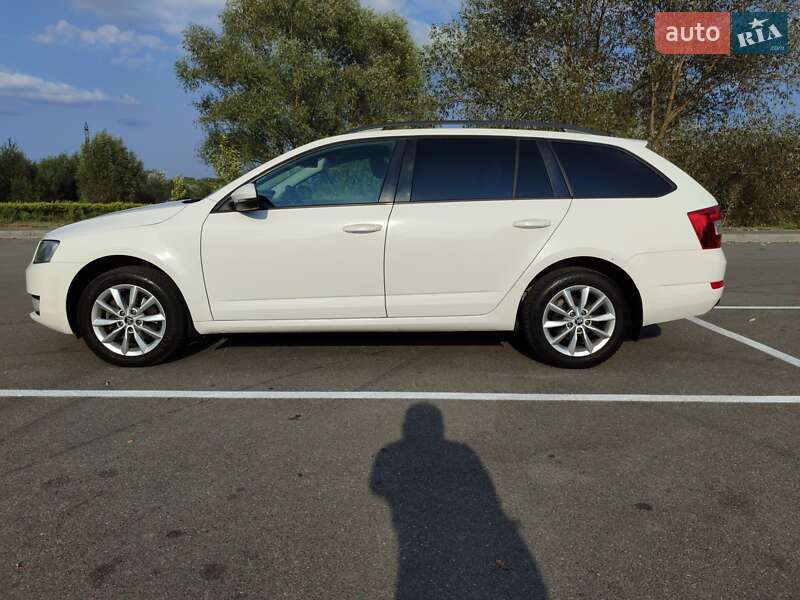 Универсал Skoda Octavia 2017 в Буче