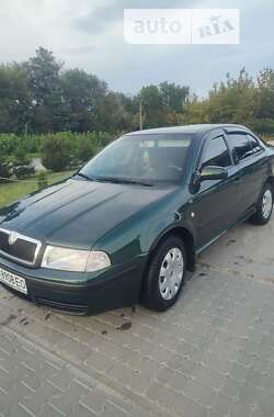 Лифтбек Skoda Octavia 2002 в Подгайцах