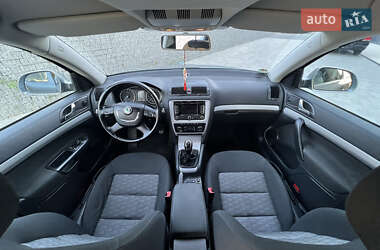 Ліфтбек Skoda Octavia 2012 в 