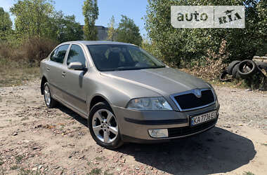 Лифтбек Skoda Octavia 2006 в Киеве