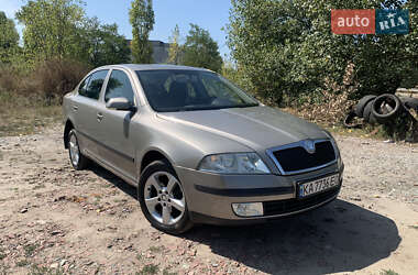Лифтбек Skoda Octavia 2006 в  Лифтбек Skoda Octavia 2006 в