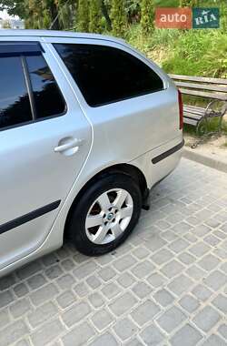 Универсал Skoda Octavia 2006 в 