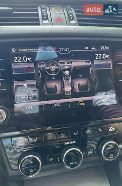 Універсал Skoda Octavia 2017 в Острозі