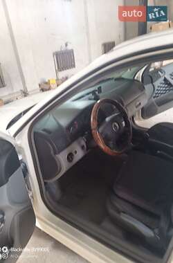 Лифтбек Skoda Octavia 2002 в 